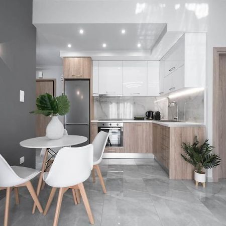 Soleggiato Minimal Apartment Thessaloniki Buitenkant foto