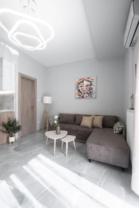 Soleggiato Minimal Apartment Thessaloniki Buitenkant foto