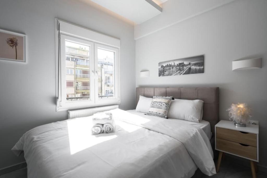 Soleggiato Minimal Apartment Thessaloniki Buitenkant foto