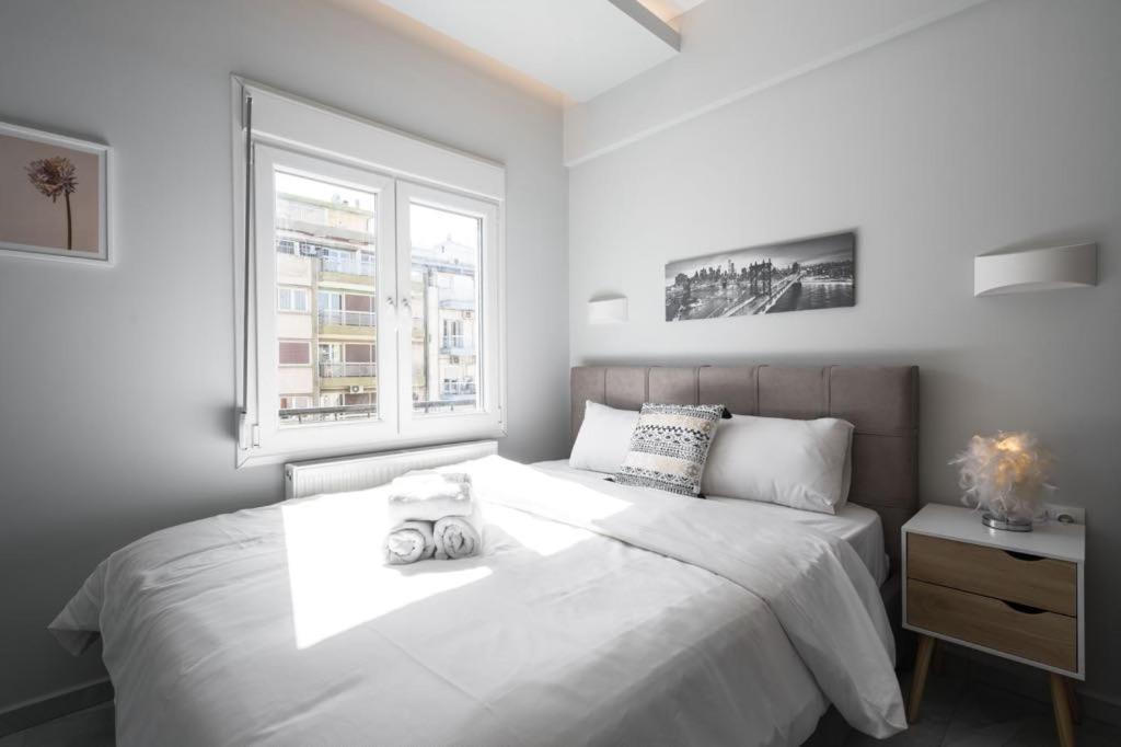 Soleggiato Minimal Apartment Thessaloniki Buitenkant foto